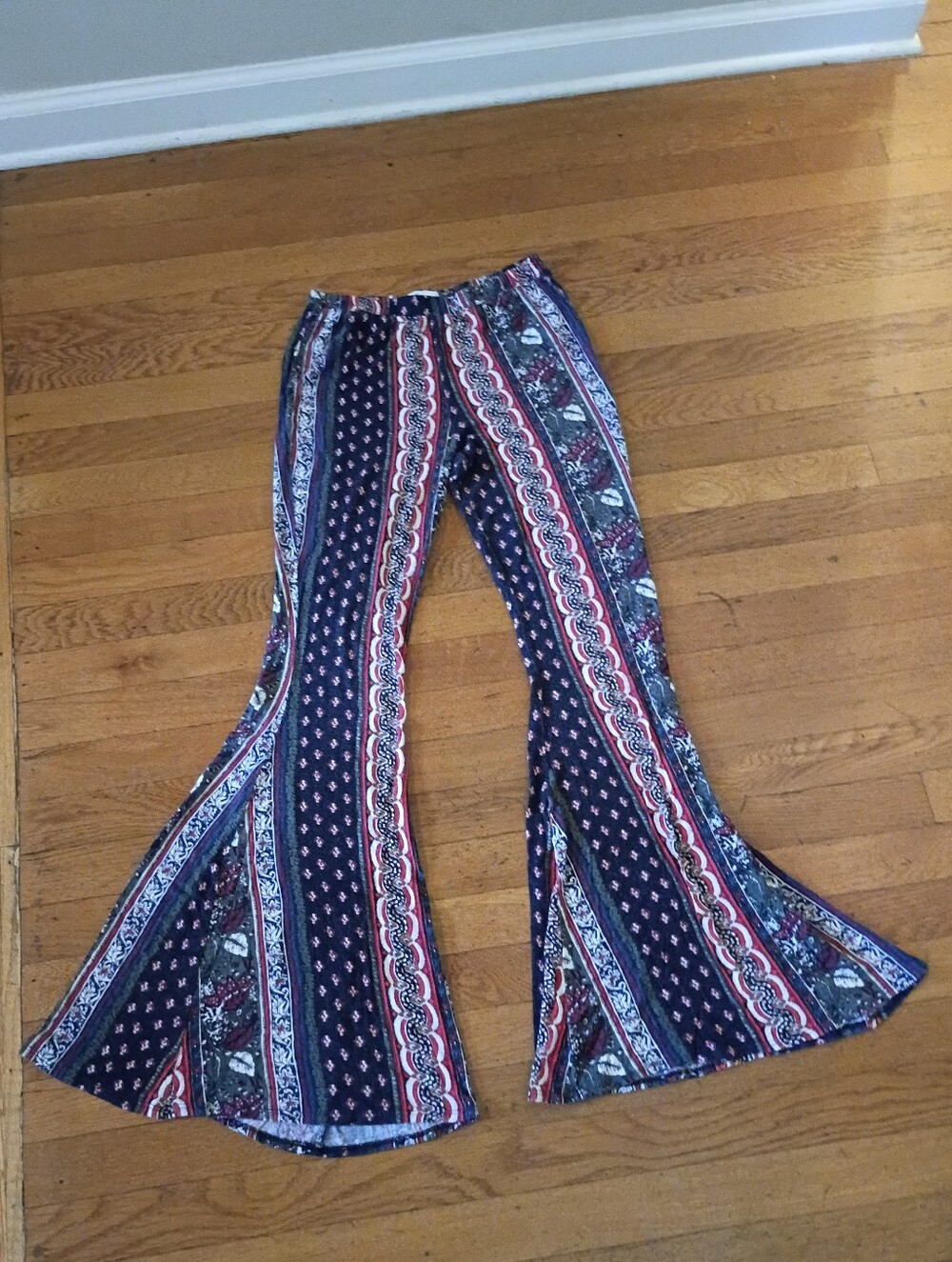 abercrombie and fitch multicolor boho flare leggings size small hippie